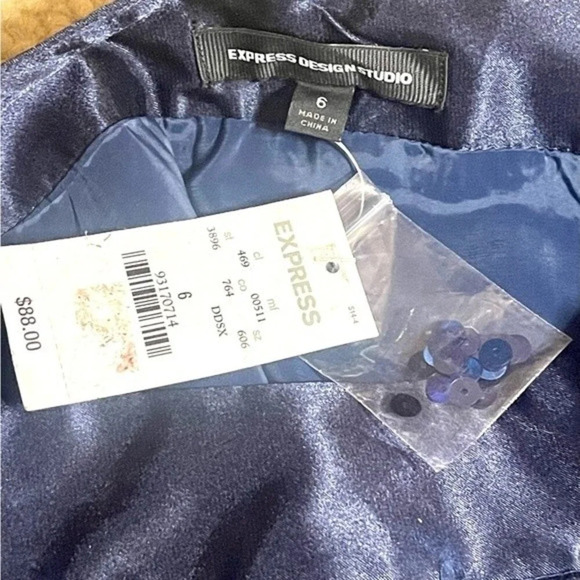 Express Design Studio Blue Sequin Skirt Size 6 Zip up side. New with Tags - Picture 5 of 5